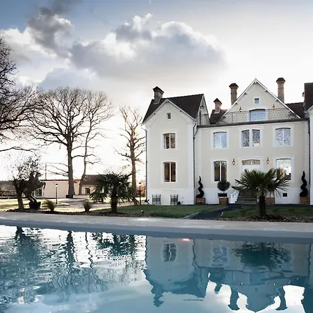 Demeure D'exception A La Campagne, 1h15 De Paris, Padel & Piscine