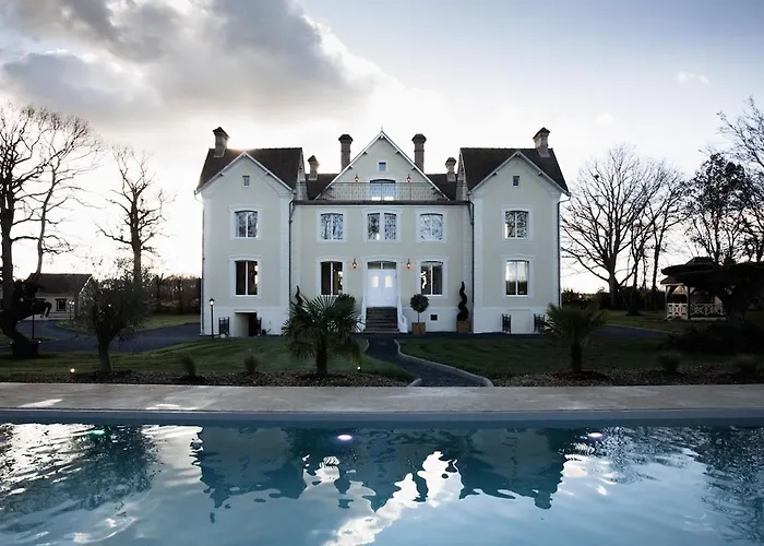 Demeure D'exception A La Campagne, 1h15 De Paris, Padel & Piscine *